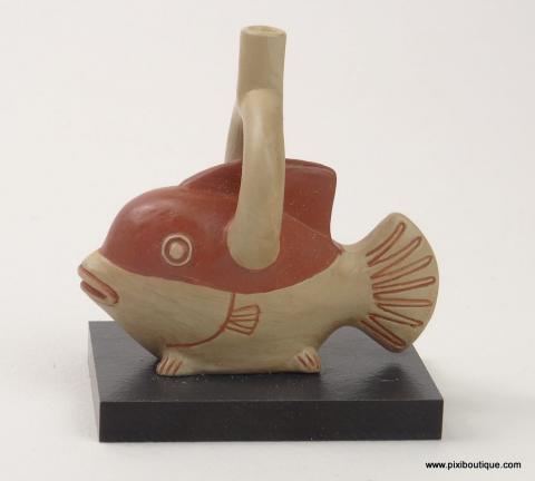 Pixi Museum - Mochica ceramic - Fish vase - Peru